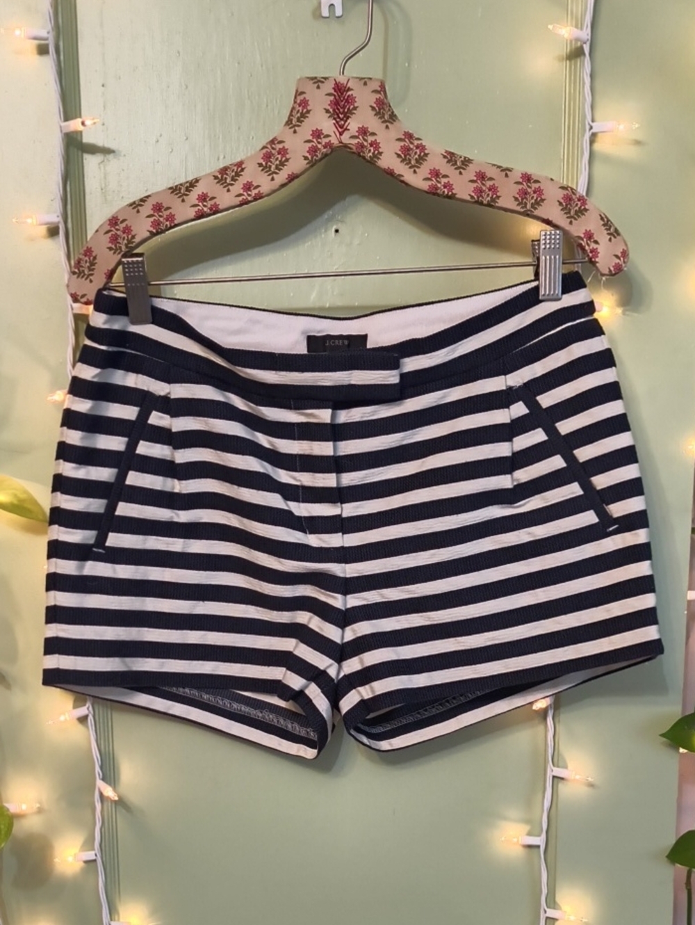 Women's J Crew Navy Blue Cream Stripped 4 Pocket Trouser Shorts 4